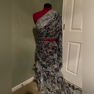 Bronx and Banco Sara Gown Cutout Blue